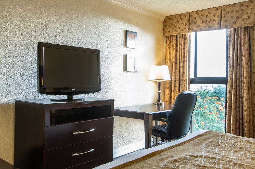 Comfort Inn Oceanside Дірфілд-Біч Екстер'єр фото