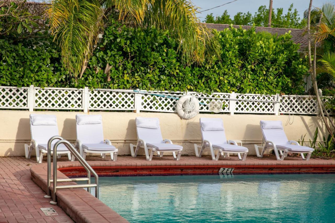 Comfort Inn Oceanside Дірфілд-Біч Екстер'єр фото