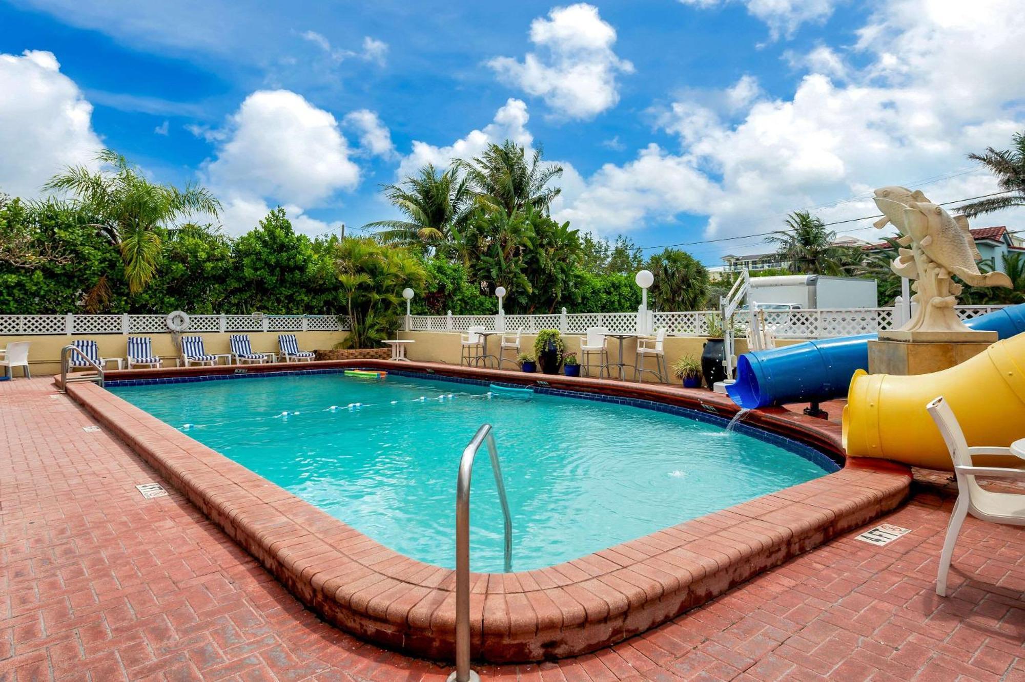Comfort Inn Oceanside Дірфілд-Біч Екстер'єр фото
