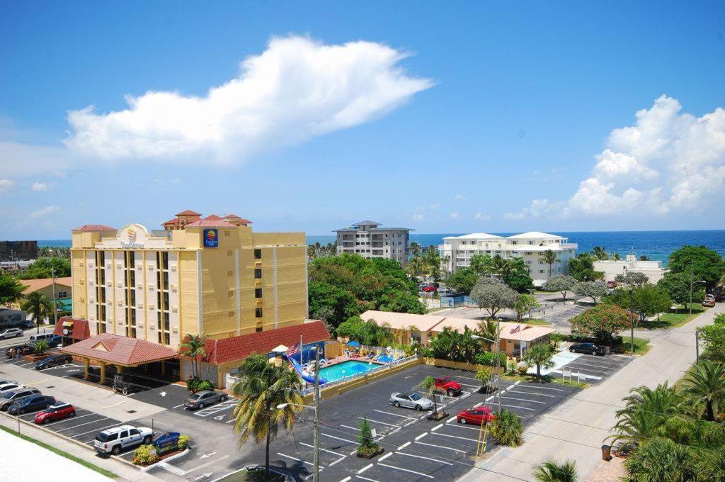 Comfort Inn Oceanside Дірфілд-Біч Екстер'єр фото